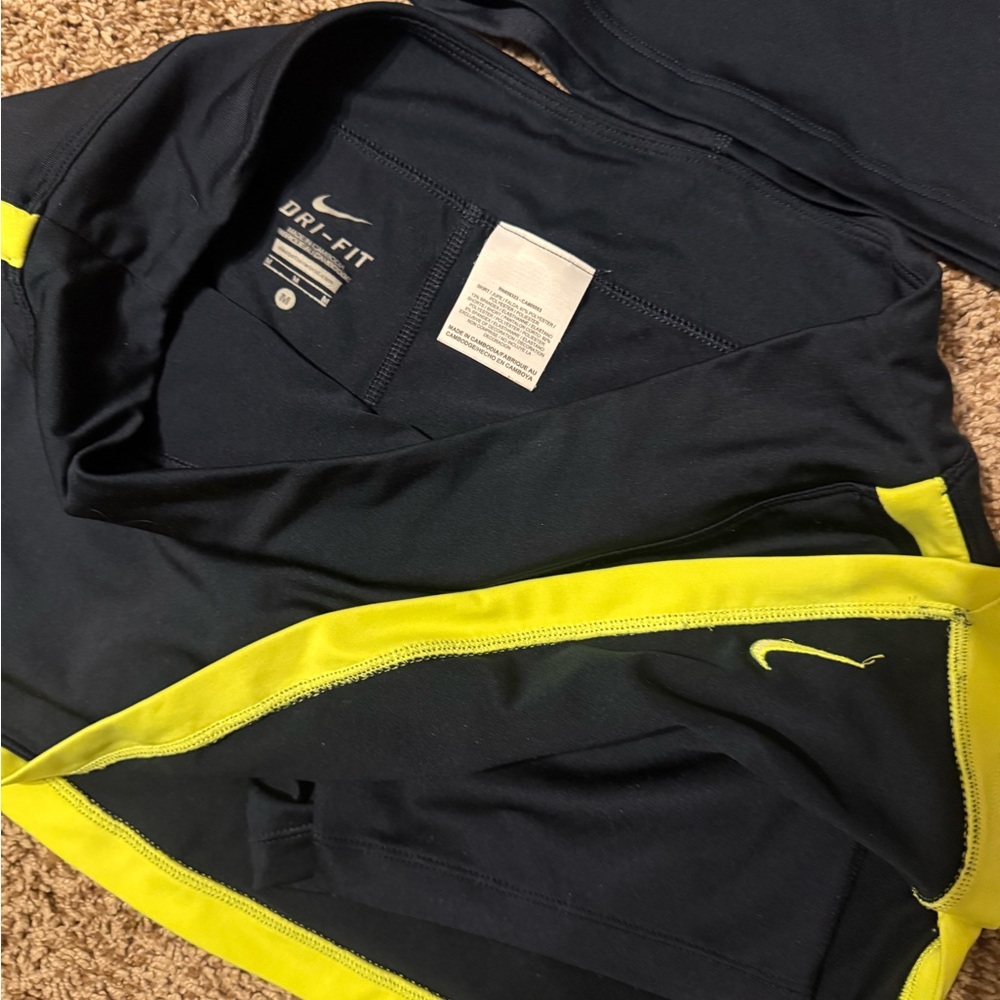 NIKE 2-piece tennis or pickleball outfit